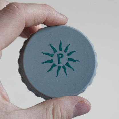 silicone drinks can lid with potterbeans logo